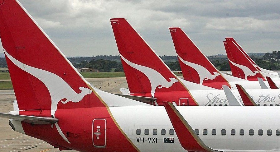Qantas has apologised to 150 passengers , who were left stranded to sleep at Geraldton Airport following a Diversion !