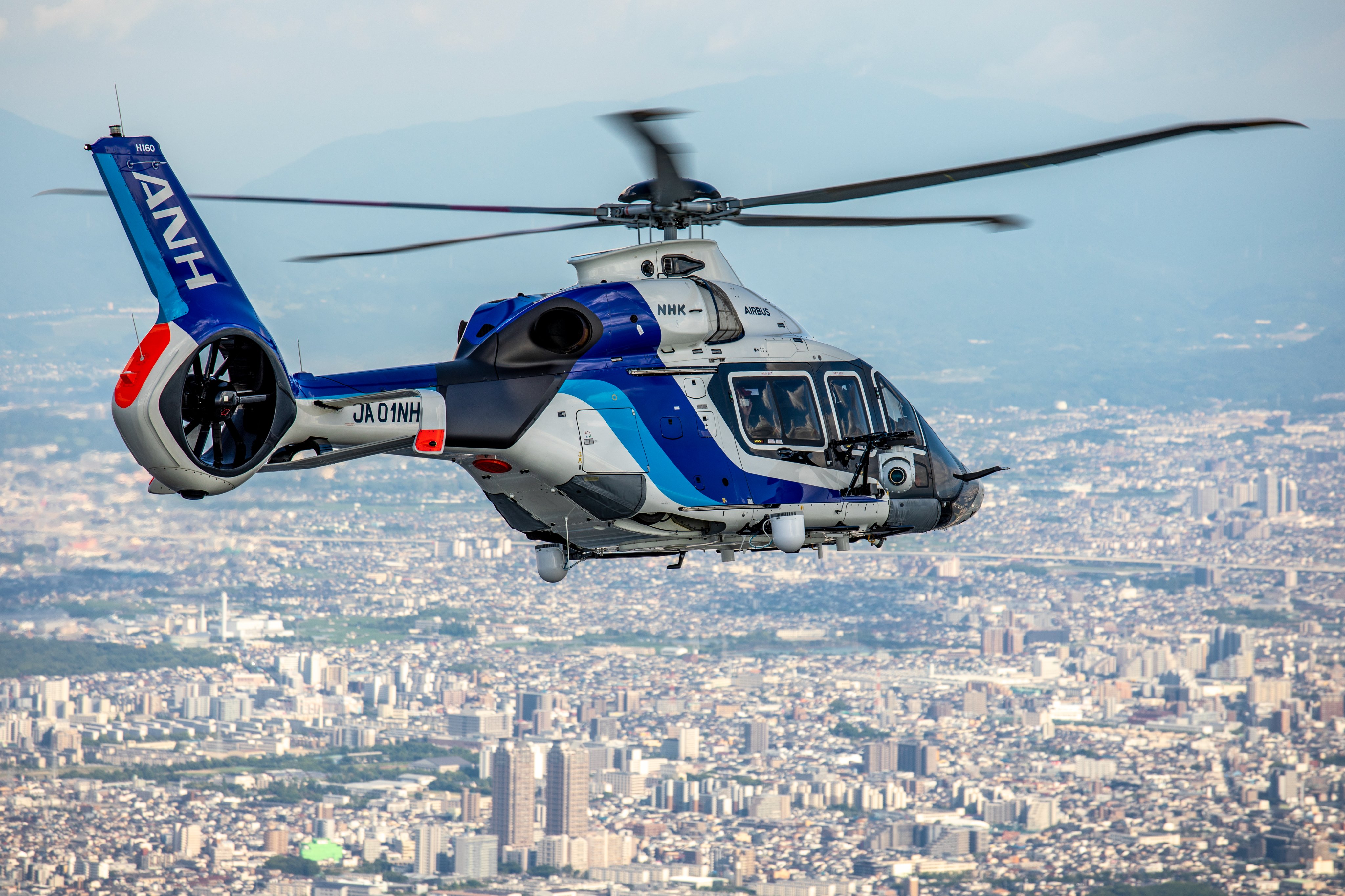 First  Airbus  Helicopter  H160   for  Launch  Customer  All  Nippon  Helicopter  has  officially  entered  into  service  !