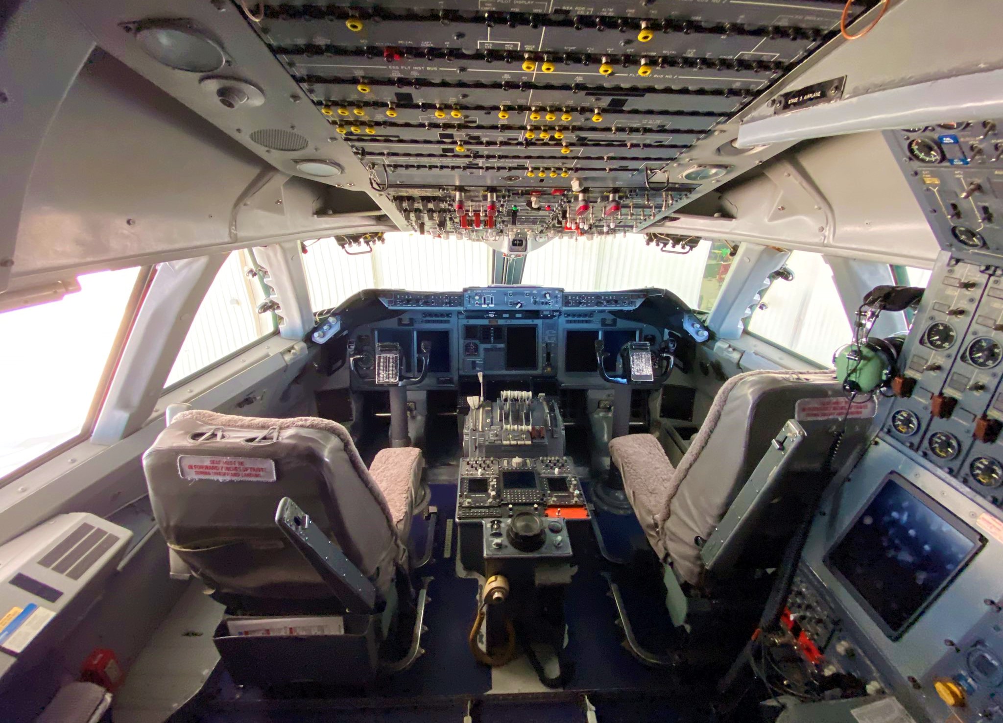  Federal Aviation Administration wants a secondary barrier on the flight deck of new commercial airplanes to ensure the safety of aircraft and occupants.
