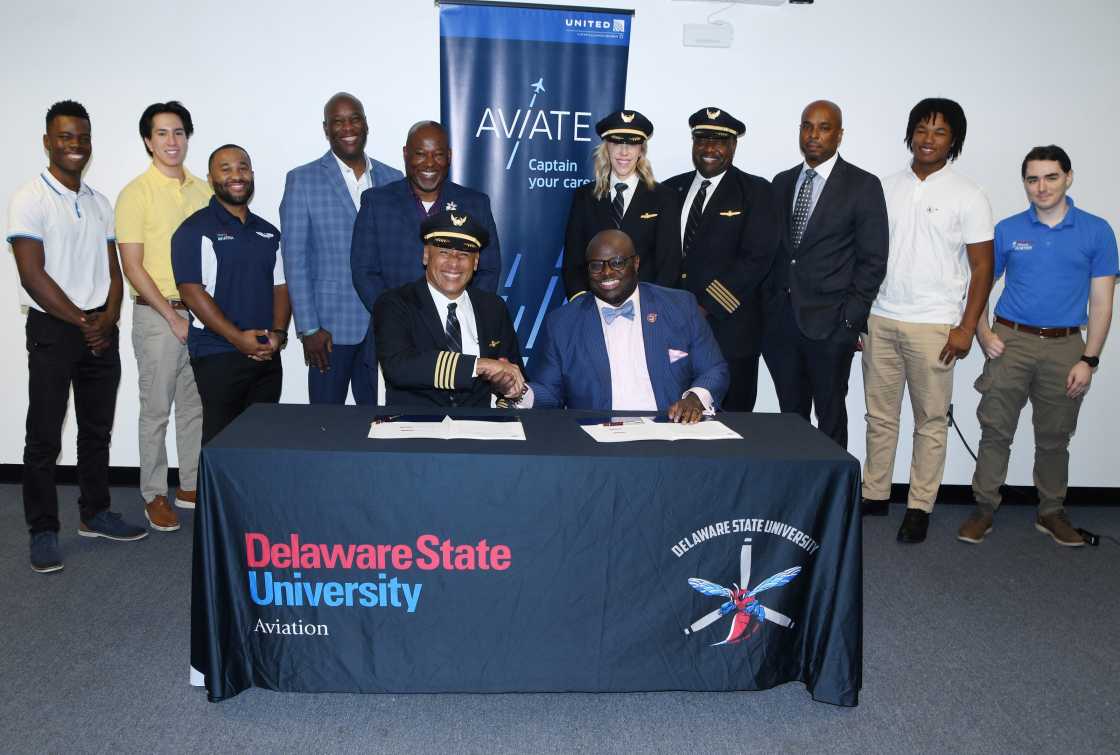  United  Airlines  To  Induct  Student Pilots  From Delaware State University For Its  Aviate  Program ,  Agreement Signed.