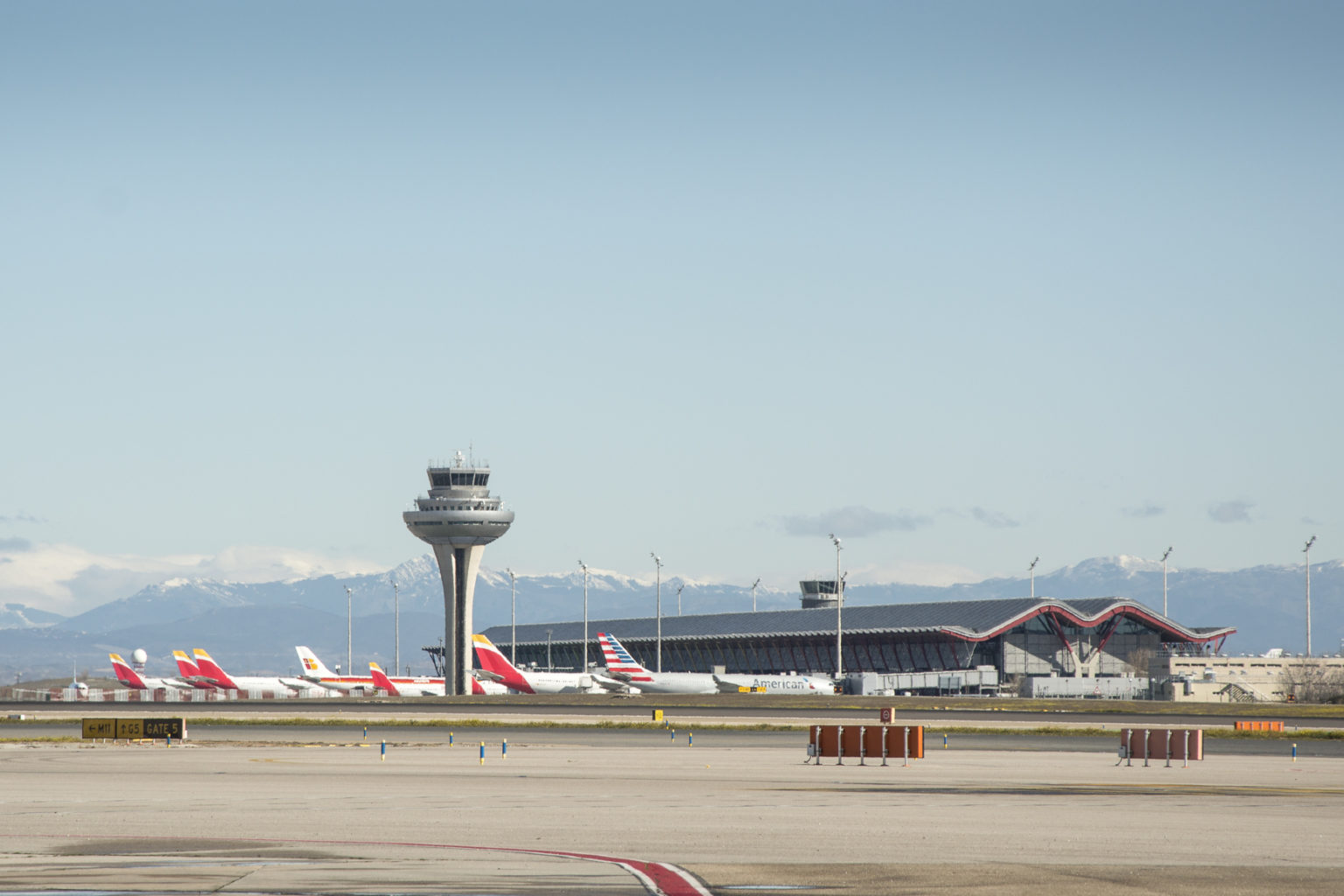 A Strike is called in the Platform control towers at the Barajas airport in the middle of New Year's Eve and the first week of 2024.