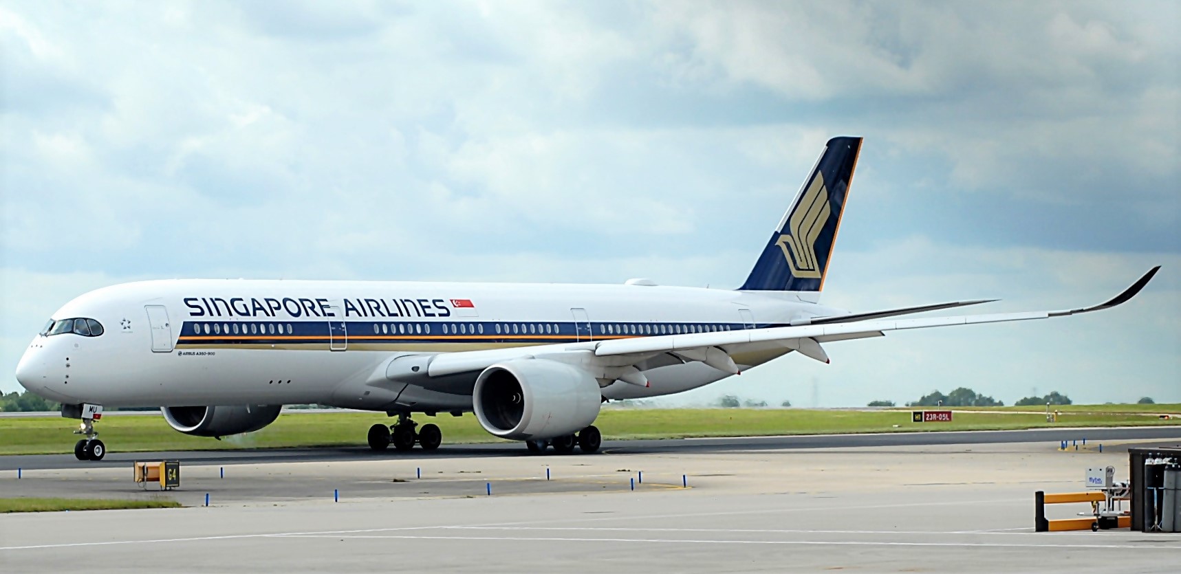 Banned - Singapore  Airlines  banned  by  Hong Kong  for  two  weeks  starting  on Saturday !