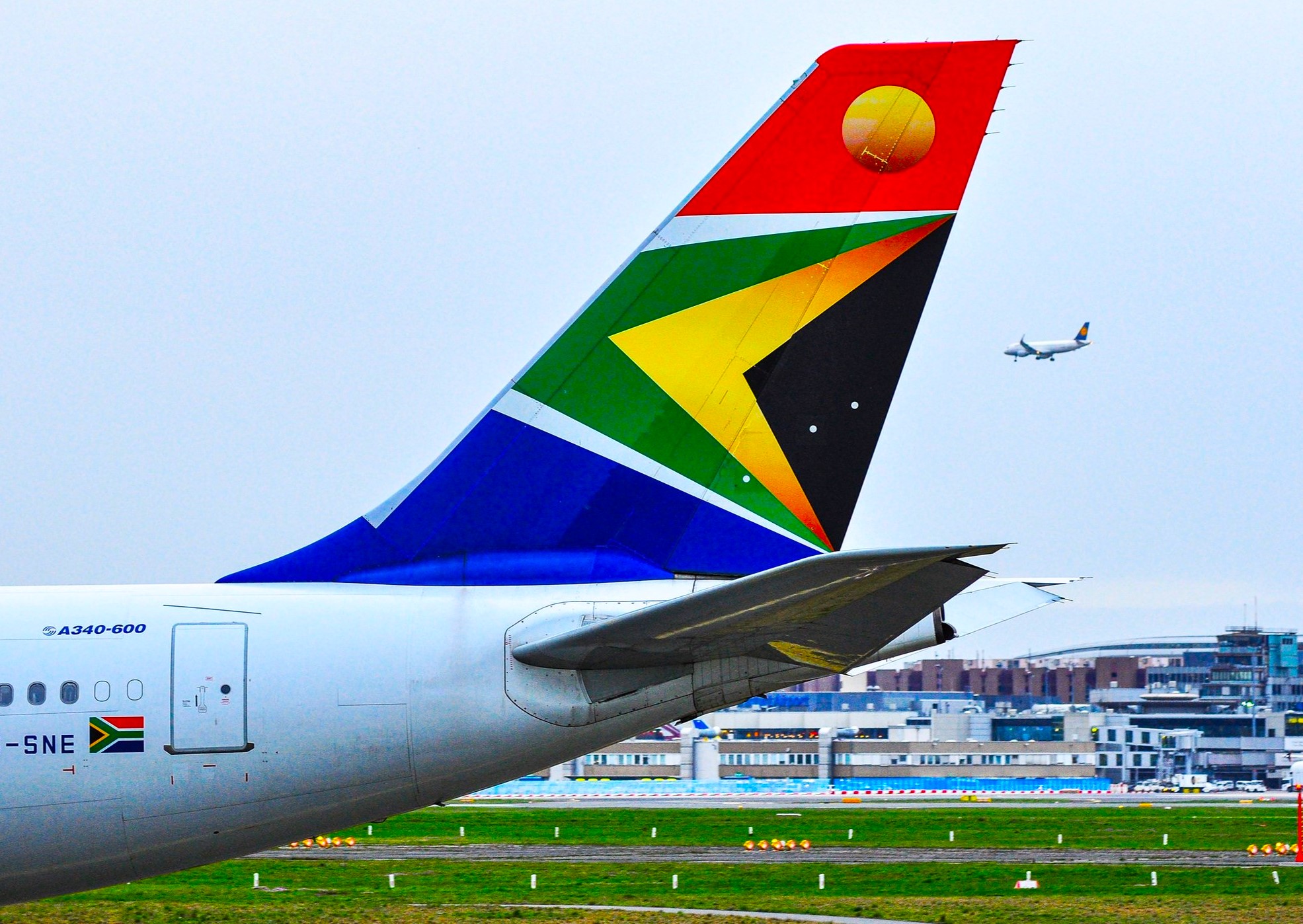 Big Blow  to  South African Government  as  South African Airways  Sale  Deal  Aiming  Privatization Fails.