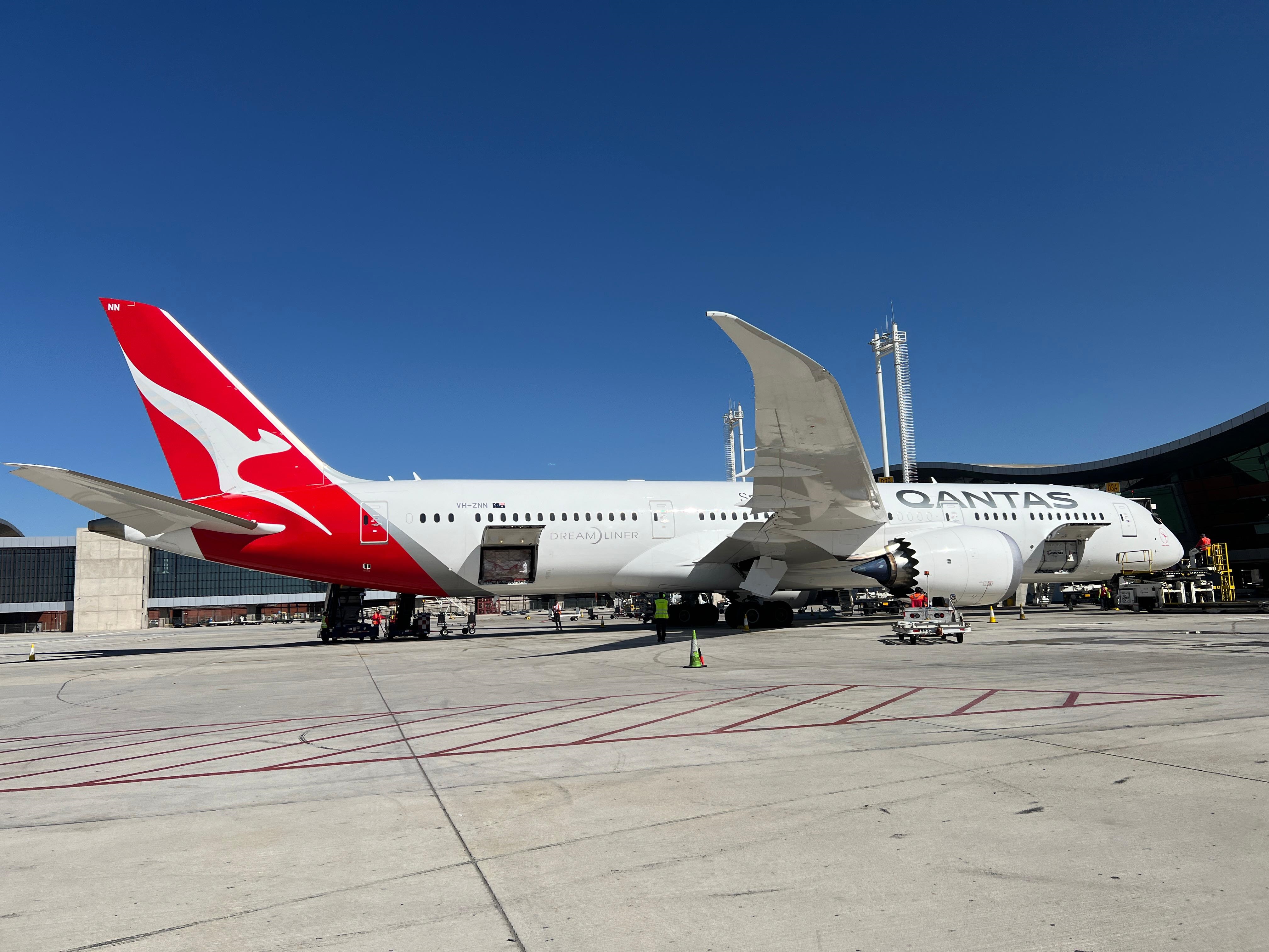 Qantas  Could  Cough up  Millions  to  Compensate  the  COVID-19  Pandemic  Sacked  Workers.