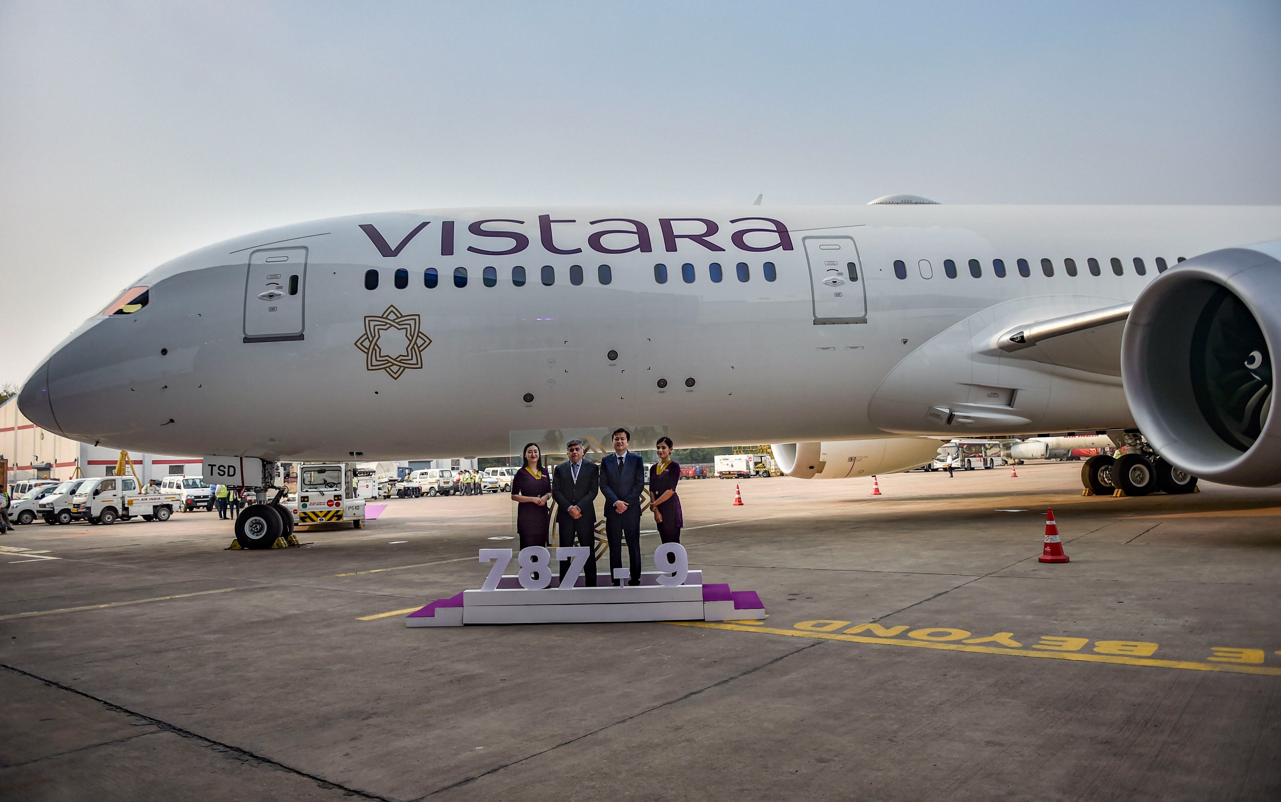 Vistara  Pilots Crisis :  CEO Vinod Kannan announced that more than 98% of the airline's pilots had agreed to a new pay deal.