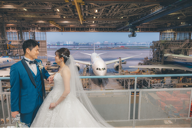 ANA Blue Hangar Wedding Photo  :  For 608,000 Yen , You Could Make Your Wedding Photo Shoot Fancier With a Dedicated Dreamliner 
