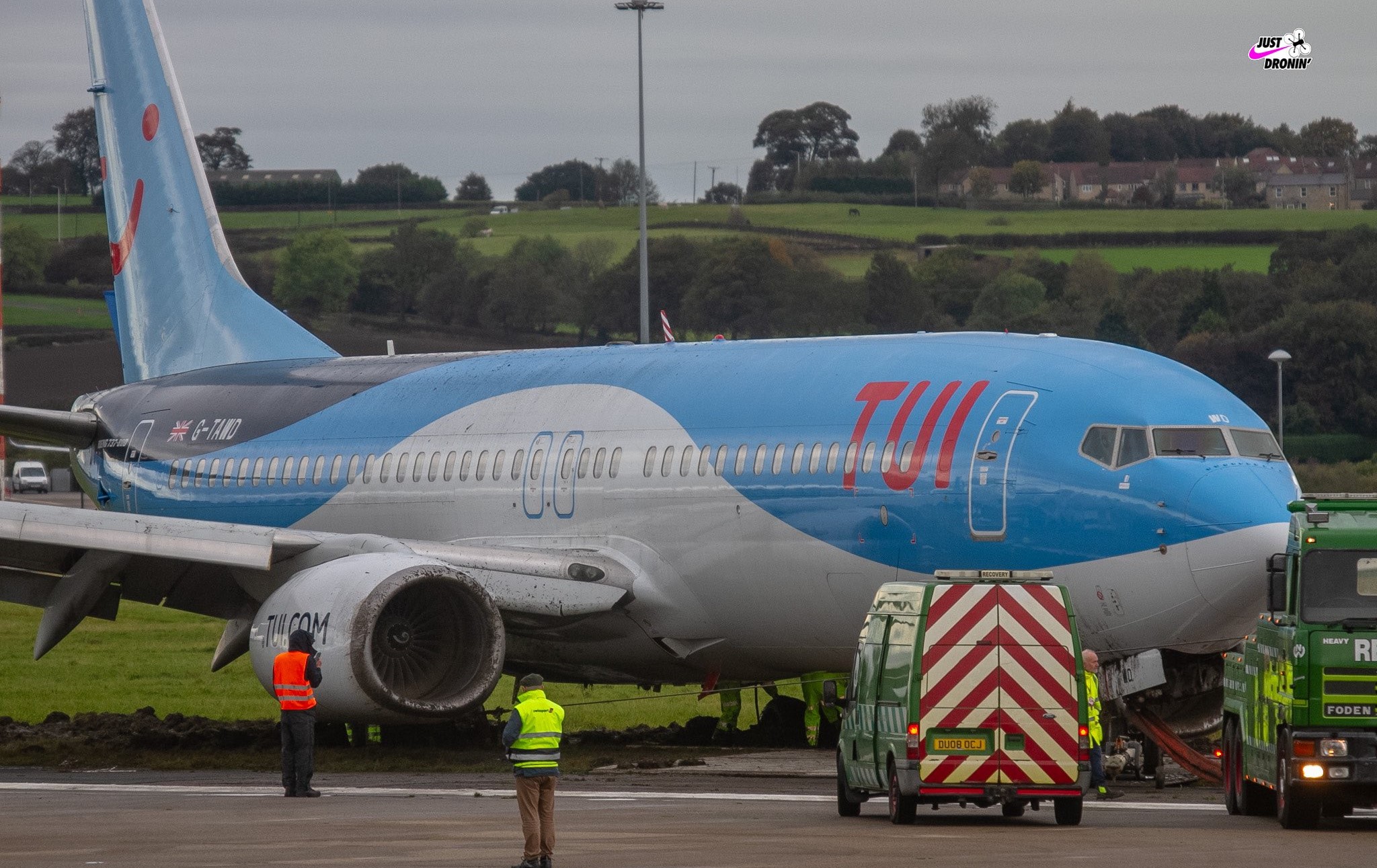 TUI 737 Aircraft Nosewheel Bearings Suffered a 