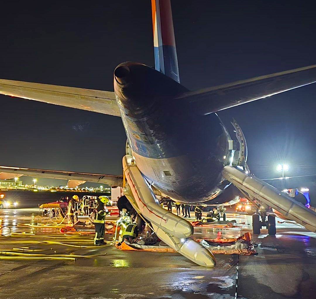  Russian Sukhoi Superjet 100-95LR plane caught fire at a Turkish Antalya airport.