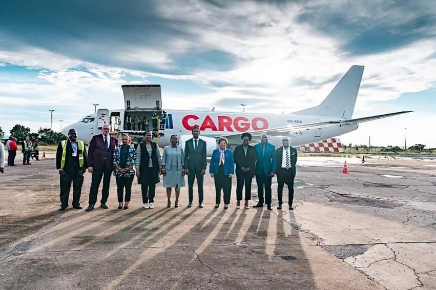 Why did Mozambique Airlines return the Leased cargo aircraft without operating a single Revenue flight after a year?