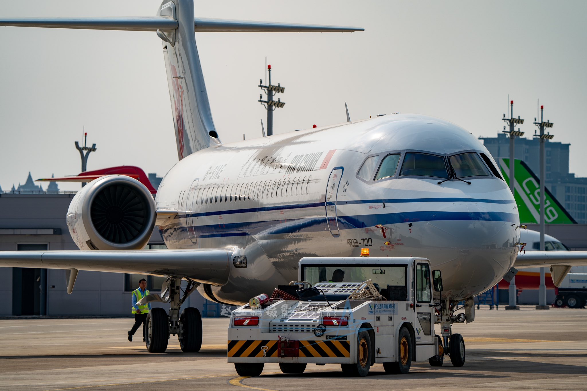 Vietnam’s Civil Aviation Authority (CAAV) has Proposed Approval of Chinese COMAC Regional Jet.