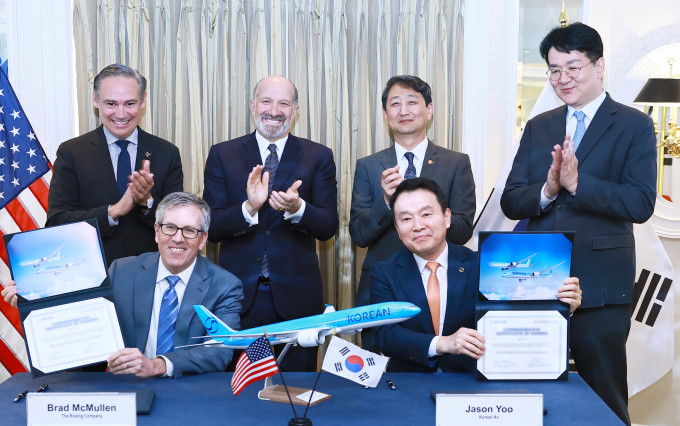 Korean Air to introduce 40 aircraft by 2033, 48 trillion Won deal with Boeing and engine maker GE Aerospace.