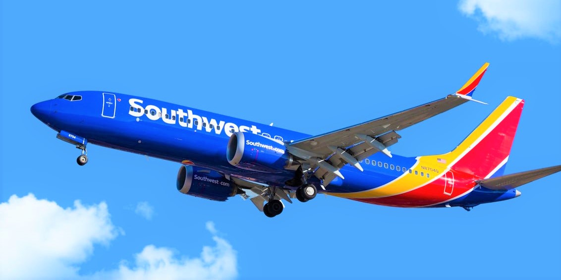 After announcing return of  209 pilots, Southwest Airlines is bringing back 2,700 flight attendants  for the summer travel !