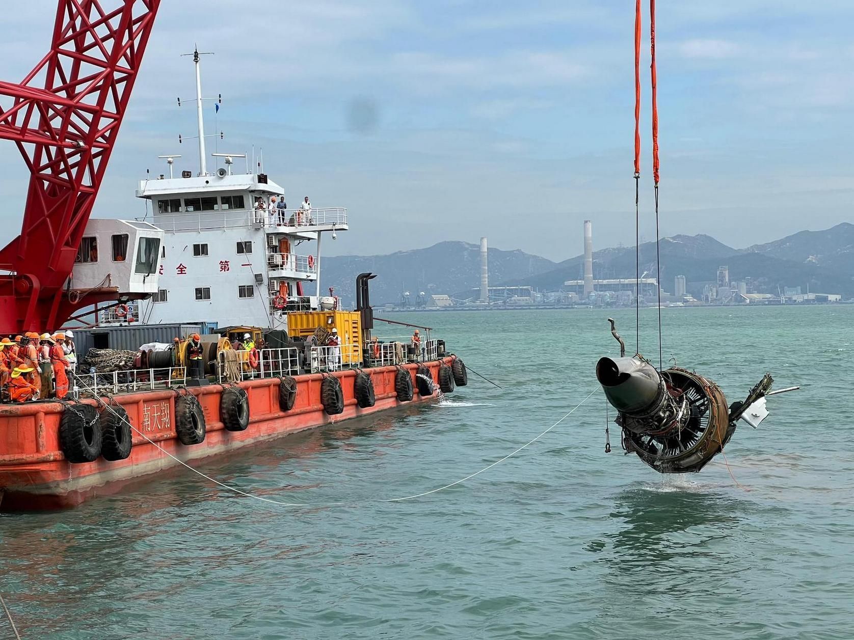 Hong Kong Authorities Found Black Box Flight Recorders of the Turkish Air ACT Cargo Aircraft, Salvaged Landing Gear and Engine.