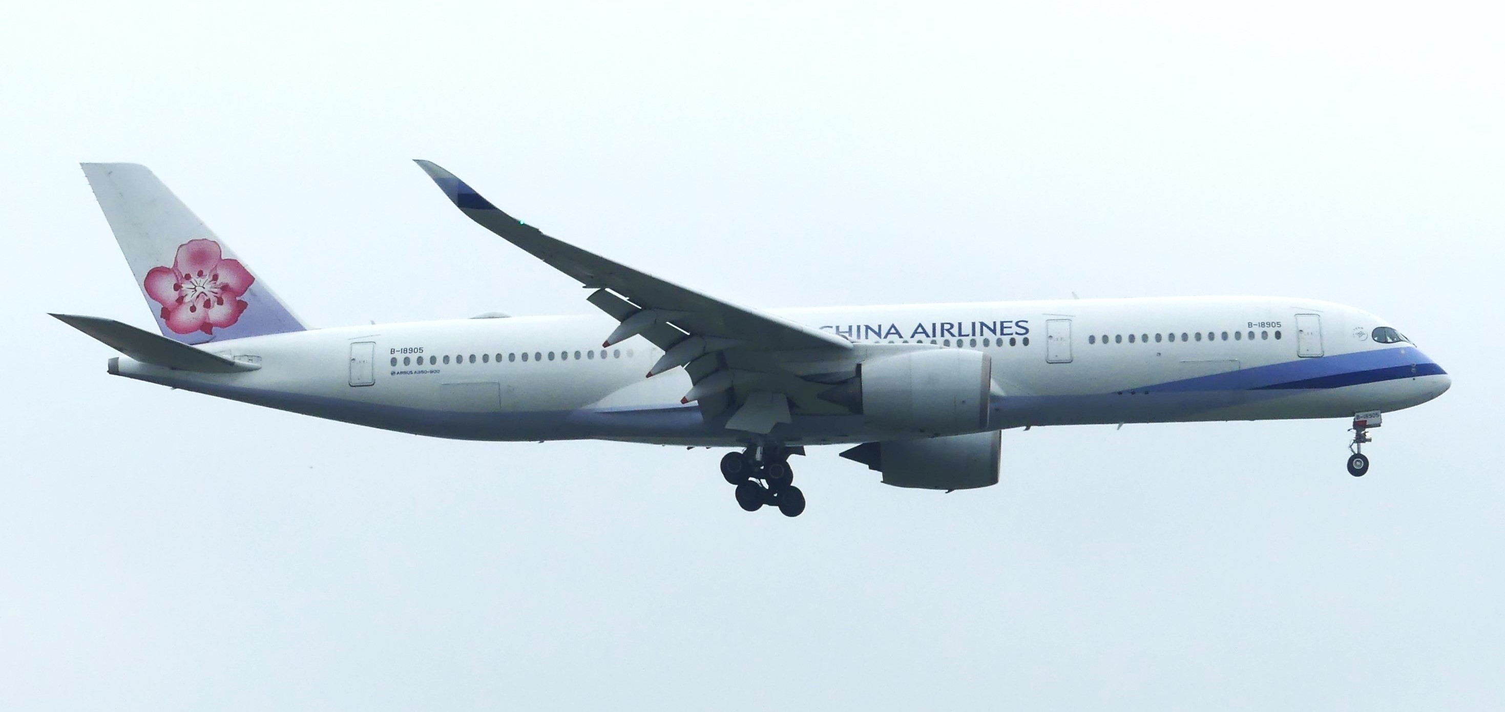 Two flight crew members were fined by the Taoyuan City Labour Bureau for failure to comply with mandatory rest period, China Airlines Appeals.