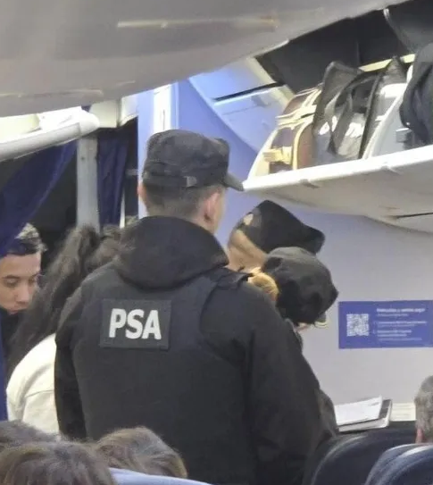 No obscene-exhibition offense established, Rosario Court Closes Case Against Passengers Accused of Sex on Copa Airlines Flight
