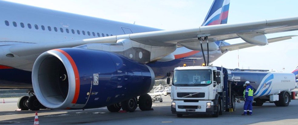 Russia’s Aviation Fuel Crisis Deepens as Airports Restrict Aircraft Refueling Nationwide