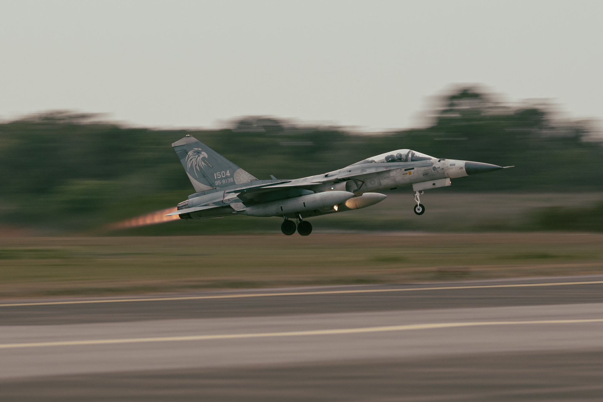 Taiwan Seeks to Keep Experienced Fighter Pilots as Military and Civilian Aviation Compete for Talent