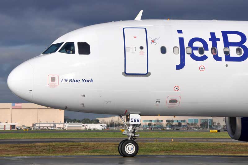 JetBlue becomes first  airline to obtain  UK 's  'scheduled foreign carrier' permit  post brexit .