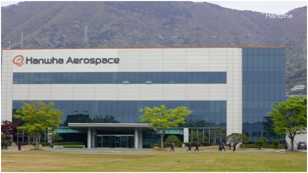 South Korean Hanwha Aerospace bags $320 million order from GE Aviation for GEnx and GE90  engine components .