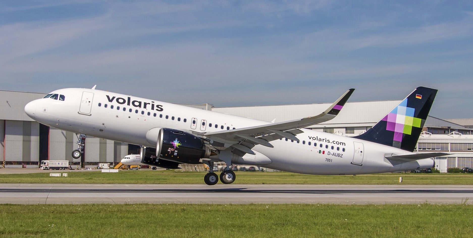 Aviation Capital Group (ACG) delivered one new Airbus A320neo aircraft on long-term lease to Volaris.