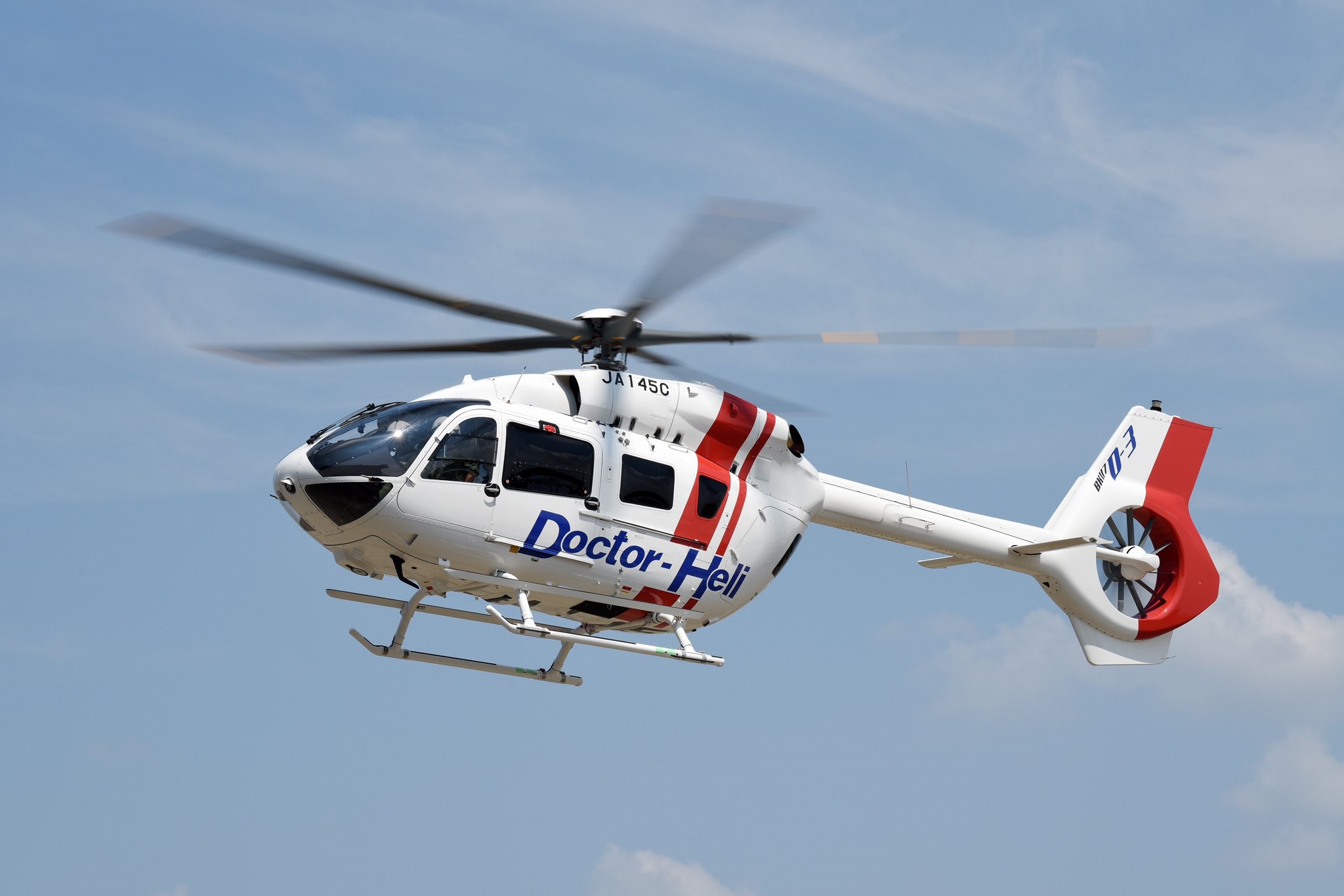 Domestic Push - Kawasaki  Heavy  Industries  delivered  it's  1st  five-bladed  H145 (BK117 D-3)  Helicopter  to ' Doctor-Heli'  in  Japan !