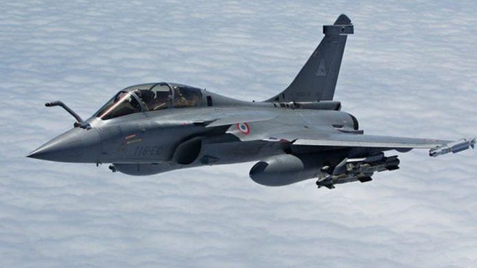 Hellenic Air Force (HAF)  received  six  Rafale  jets  from  Dassault  Aviation  site  in  Istres , just after one year of the contract !