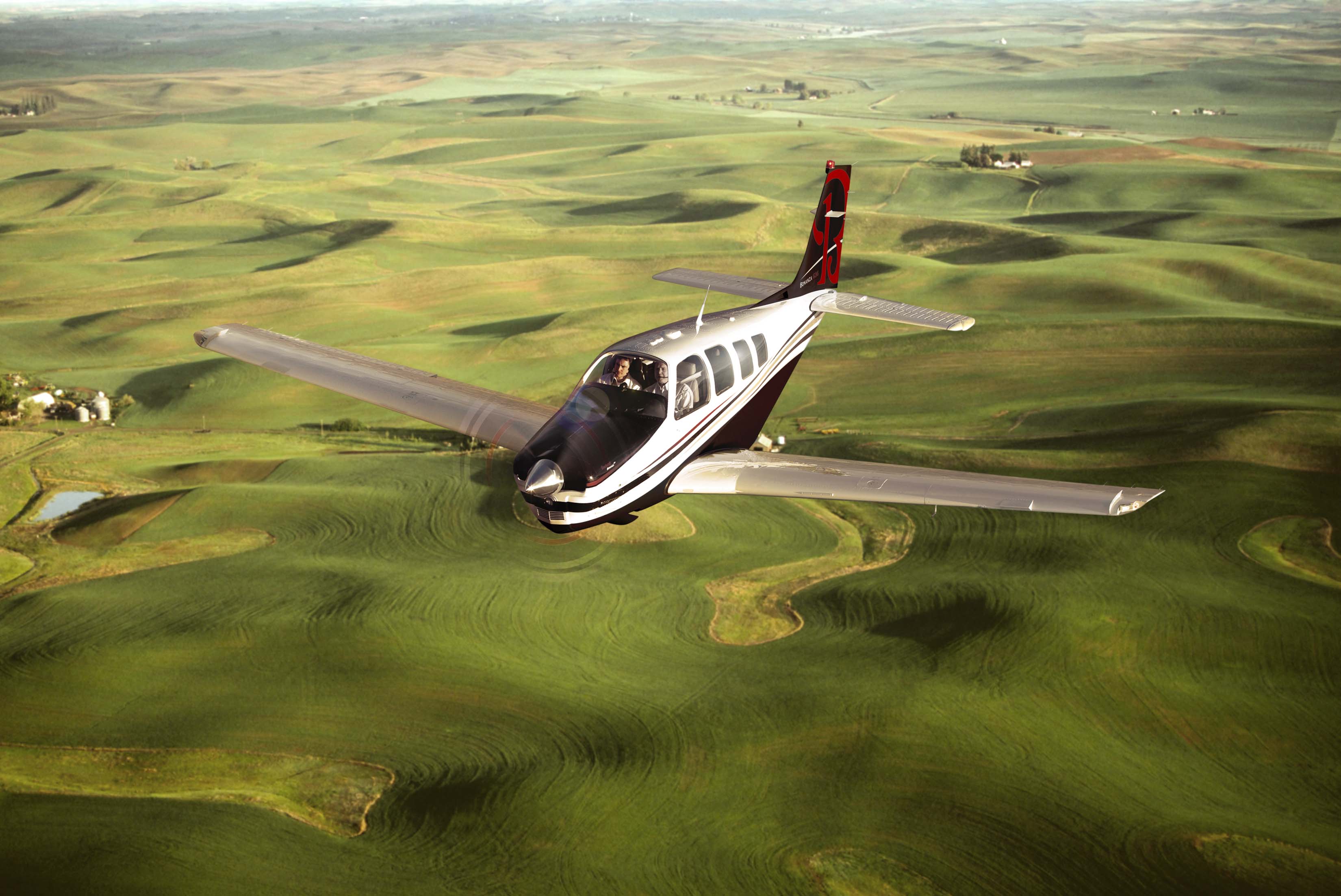 Highlights  of  the  upgrades  to  the  Beechcraft Baron ,  Beechcraft Bonanza  and  Cessna piston aircraft ,  as  announced  by  Textron  Aviation  !