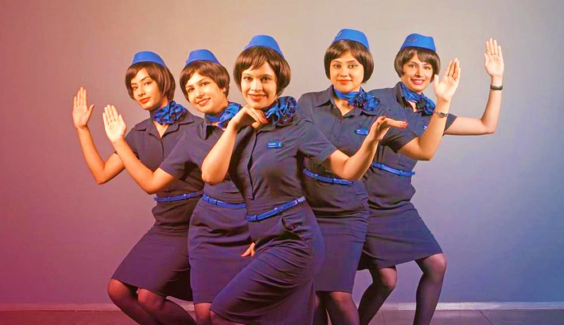 Amid  Air India  Recruitment  drive  ,  Mass  Sick Leave  By  Cabin  Crews  led  to  Indigo's  On Time Performance  drops  by  More  than  50%  !